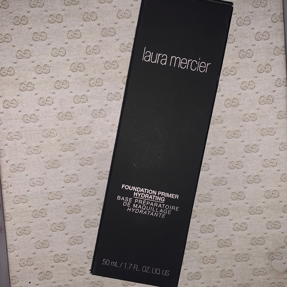 Becca Foundation Primer Hydrating NWT